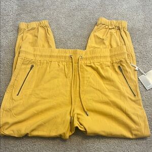 Jules & Leopold Mustard Ankle Pants